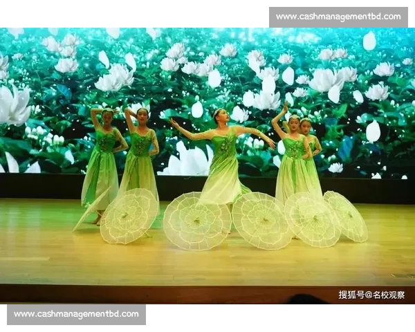 二年级朗诵比赛童声飞扬书香满园梦想启航成长舞台绽放自信光芒章